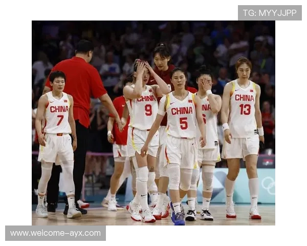 女篮姑娘的微笑是中国的荣耀，女篮姑娘的微笑是中国的荣耀对吗